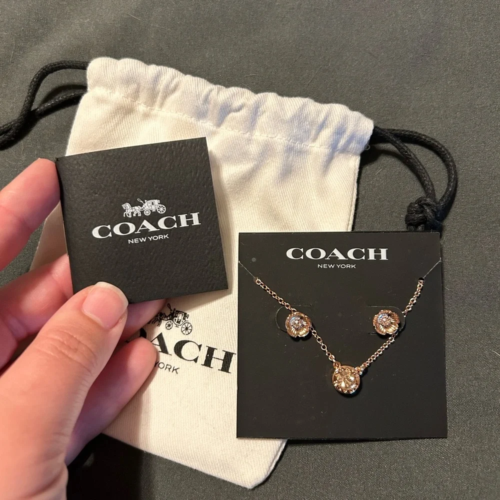🩷NWT Coach open circle necklace and tea rose stud earring set - Picture 5 of 5